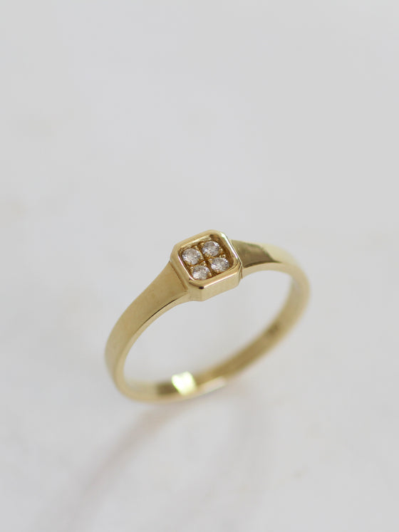 Ema Square Ring