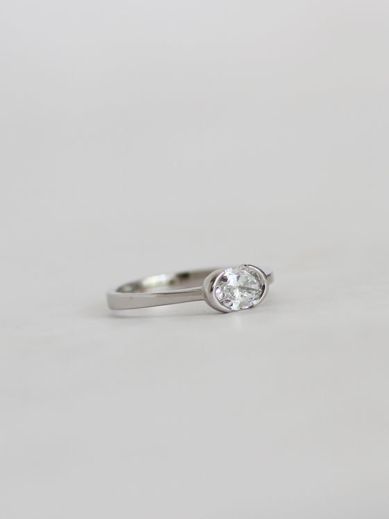 Oval Hug (Horizontal) Engagement Ring