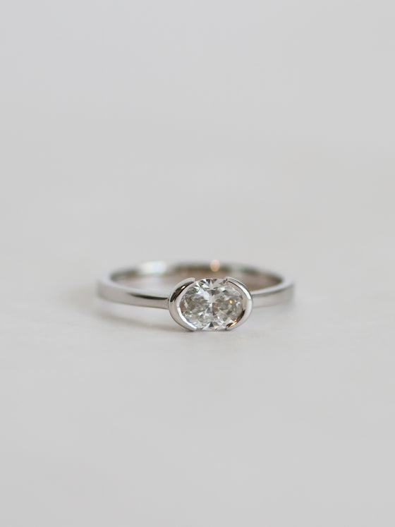 Oval Hug (Horizontal) Engagement Ring