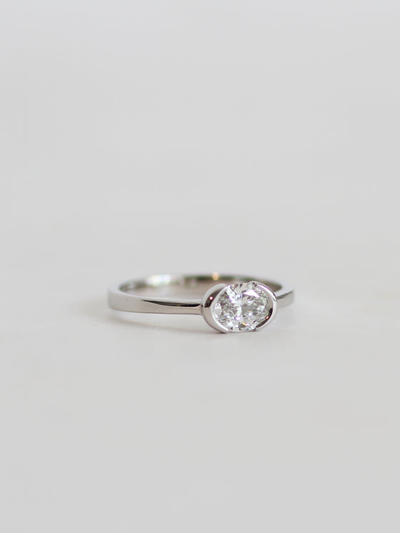 Oval Hug (Horizontal) Engagement Ring