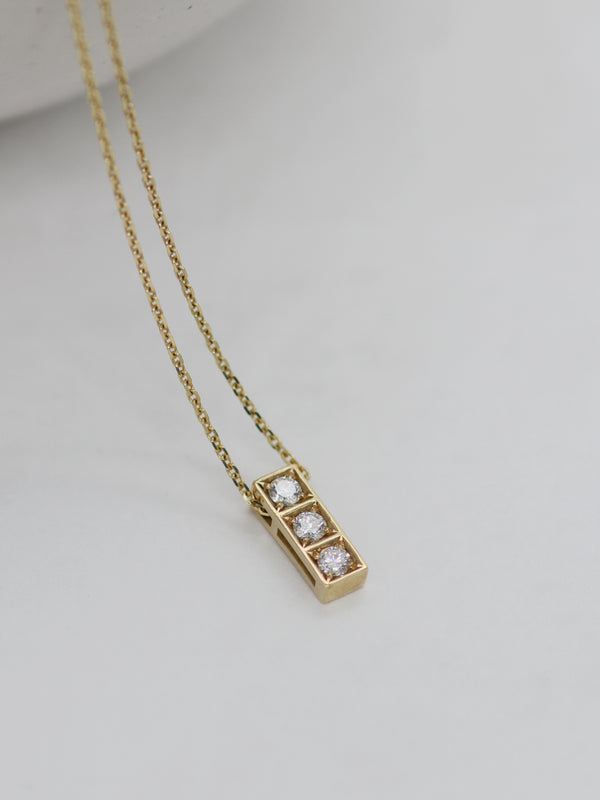 Tres Chocolate Diamonds Necklace
