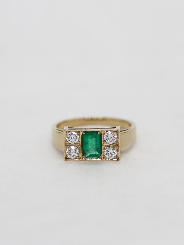 Emerald Julia Signet Ring